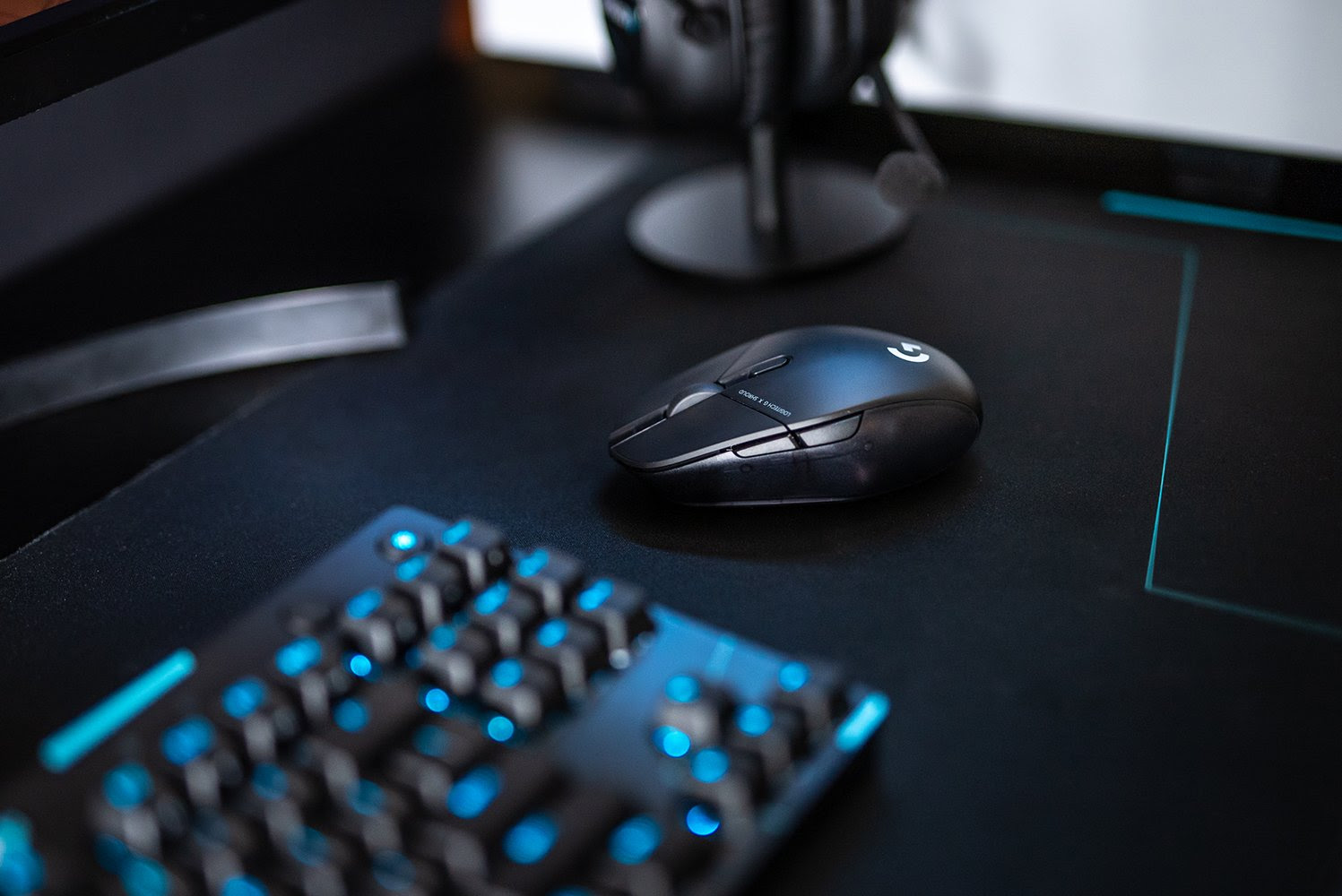 Logitech G G303 Shroud Edition 95443